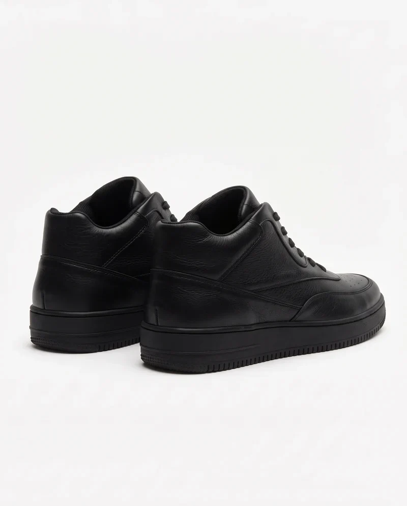 Avant Black (+3.9 +3.1+2.4”)