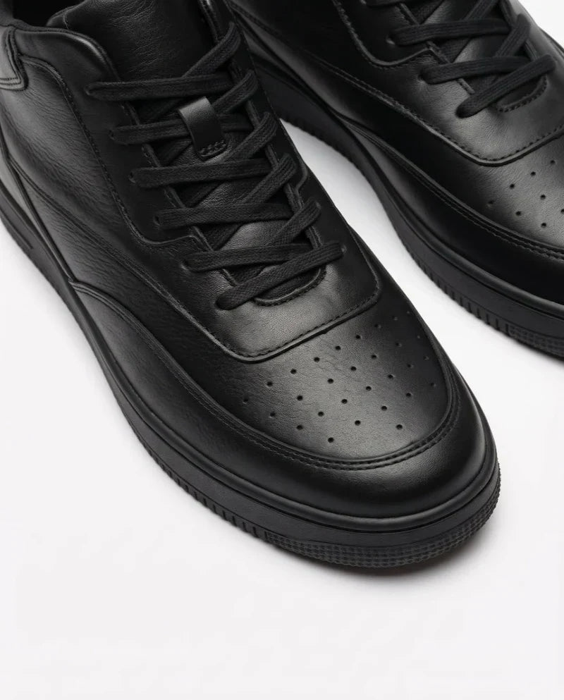 Avant Black (+3.9 +3.1+2.4”)