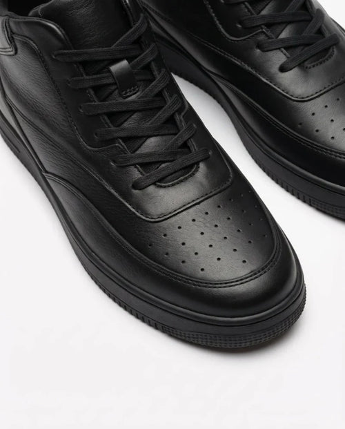 Avant Black (+3.9 +3.1+2.4”)
